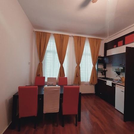 Unirii Guest Apartment Bucureşti Ngoại thất bức ảnh