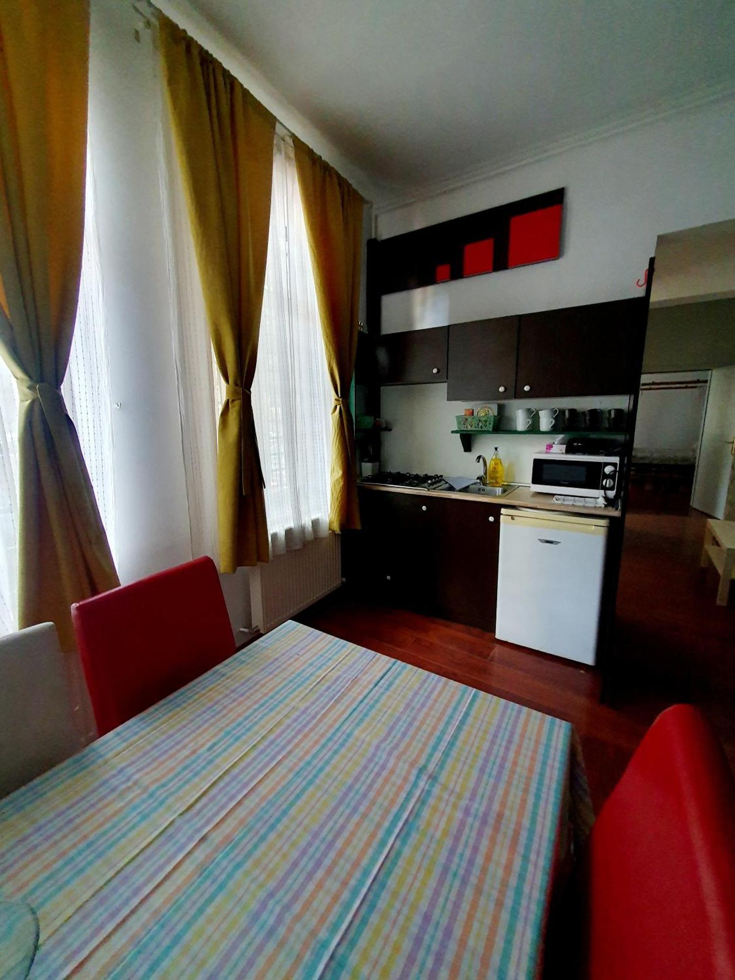 Unirii Guest Apartment Bucureşti Ngoại thất bức ảnh