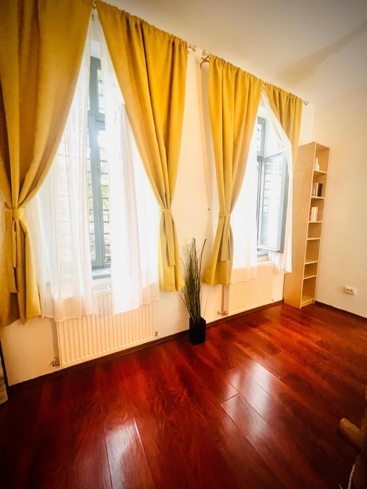 Unirii Guest Apartment Bucureşti Ngoại thất bức ảnh